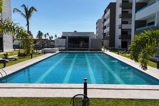 Marina Cerritos Condominios